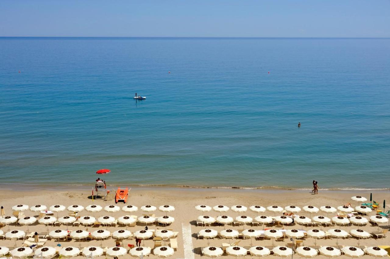 Diana Grand Hotel Alassio Luaran gambar